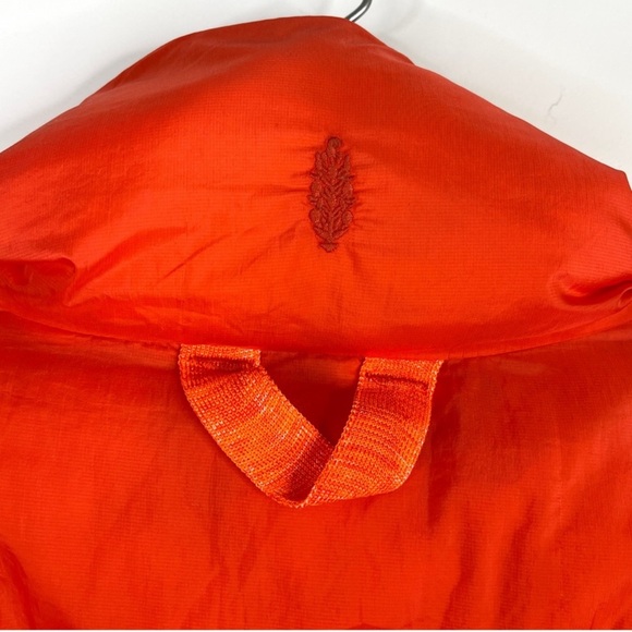 FREE PEOPLE MOVEMENT In A Bubble Puffer Vest in Engine Red — S — Like New - Picture 8 of 11